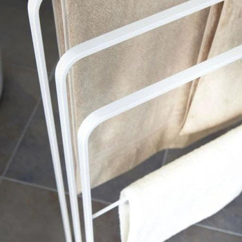 Yamazaki Tower handdoekenrek voor badkamer, 3 stangen - wit