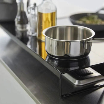 Yamazaki Tower uitschuifbare ventilatiekap - zwart