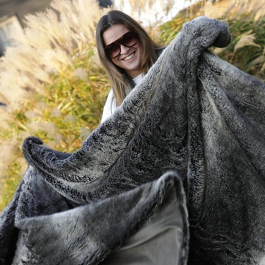 Winterhome luxe kunstbont deken Timberwolf